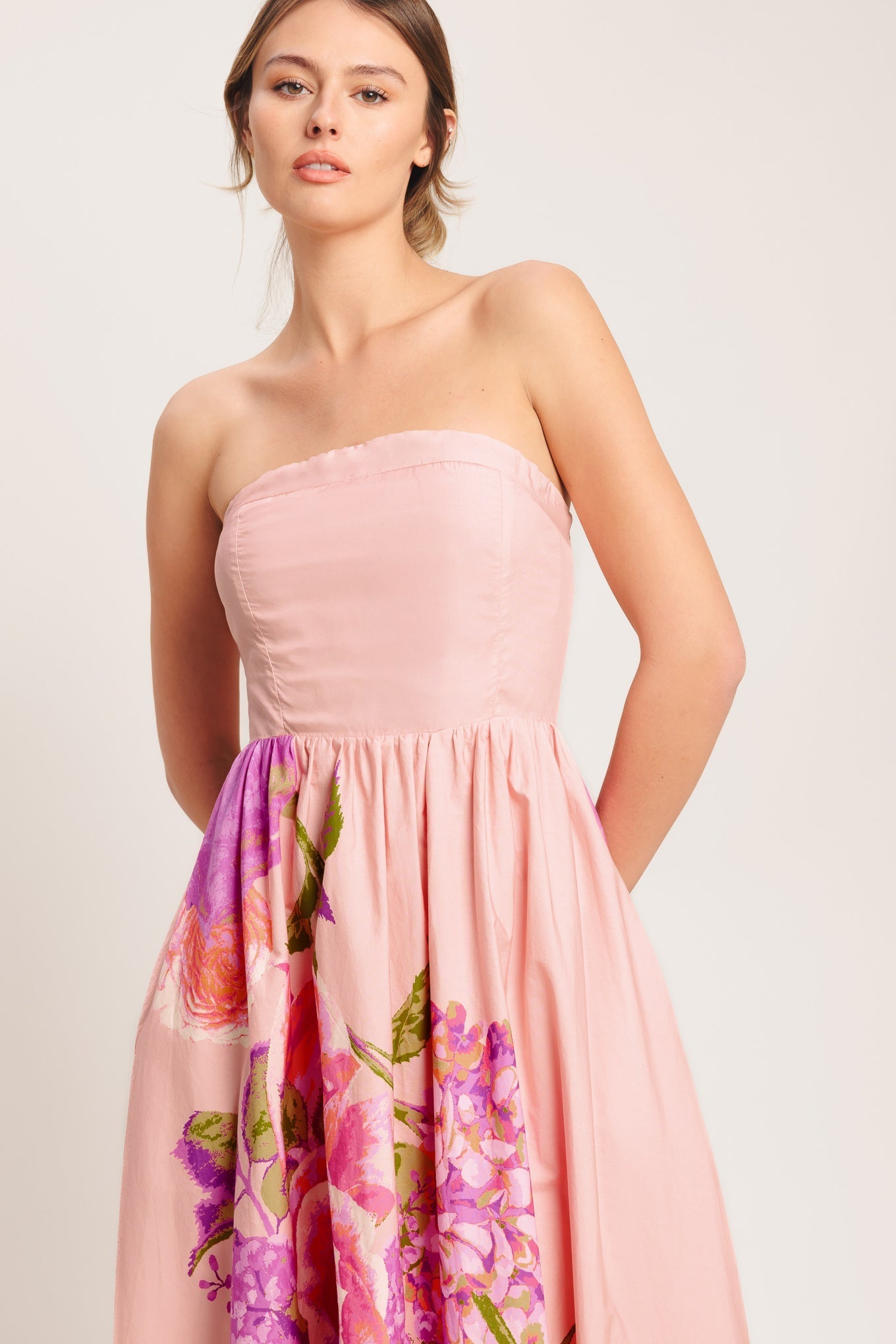 Rozen Serenade Geweven Maxi Jurk