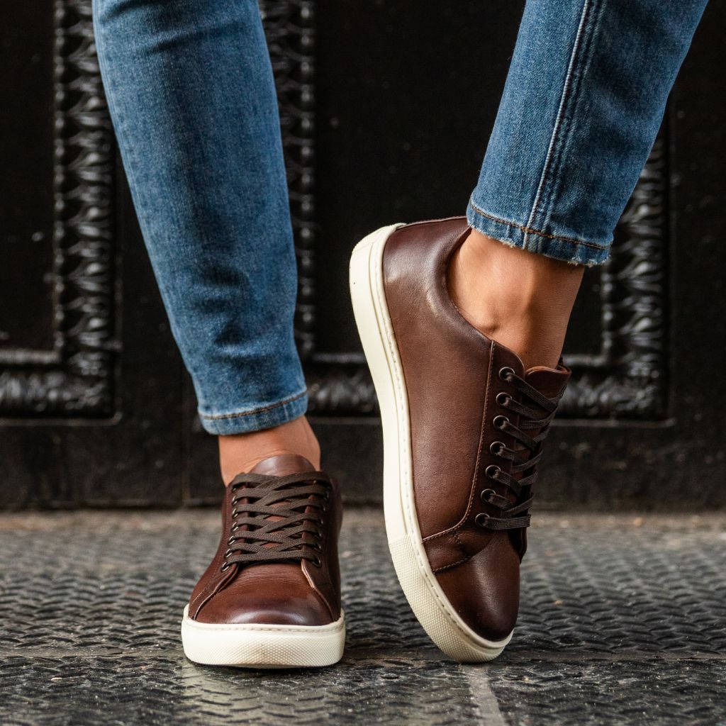 Dame Premier Low Top | Coffee