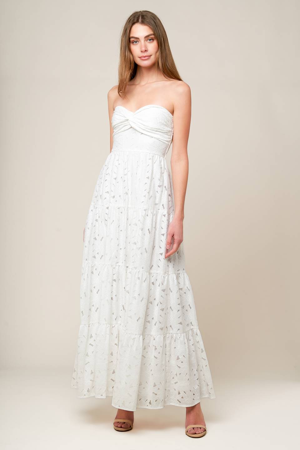 Robe Maxi Dentelle Blanche Puits À Souhaits