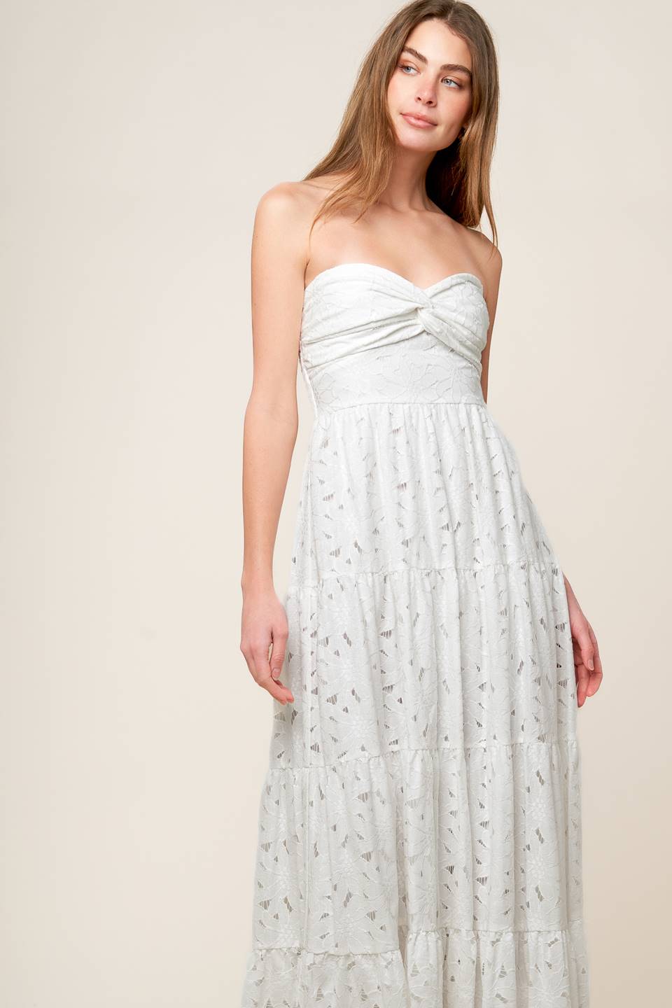 Robe Maxi Dentelle Blanche Puits À Souhaits