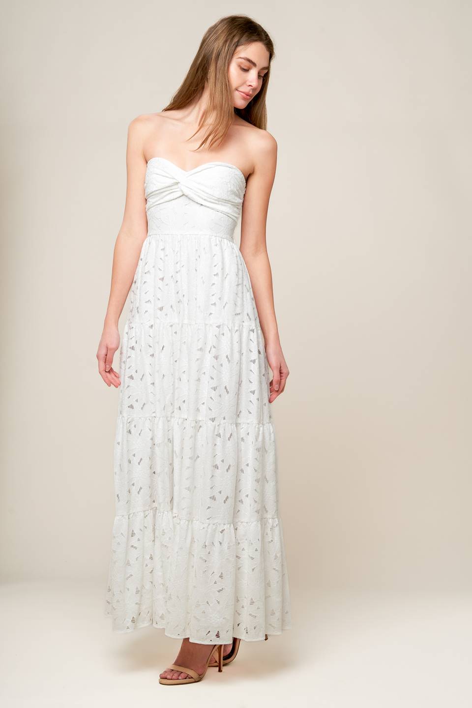 Robe Maxi Dentelle Blanche Puits À Souhaits