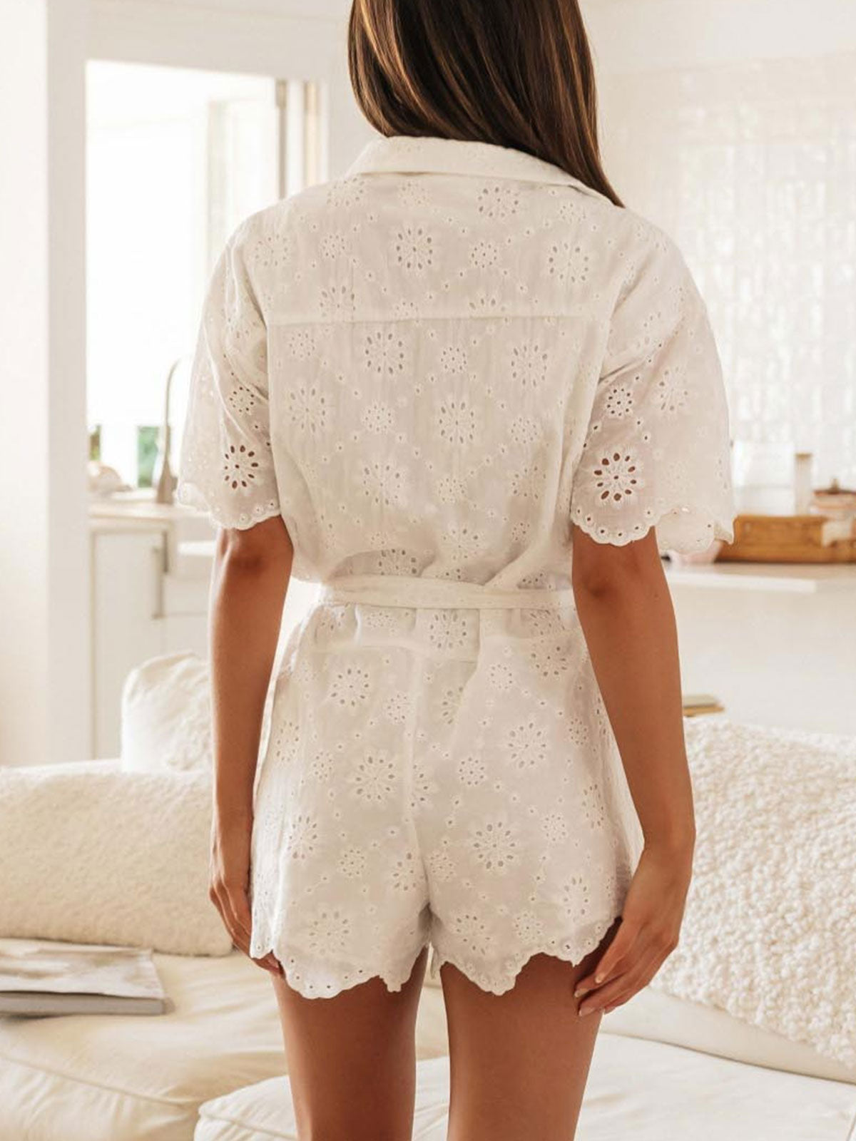 Udsøgt blomster eyelet, krave, knaplukning, resort bælte romper