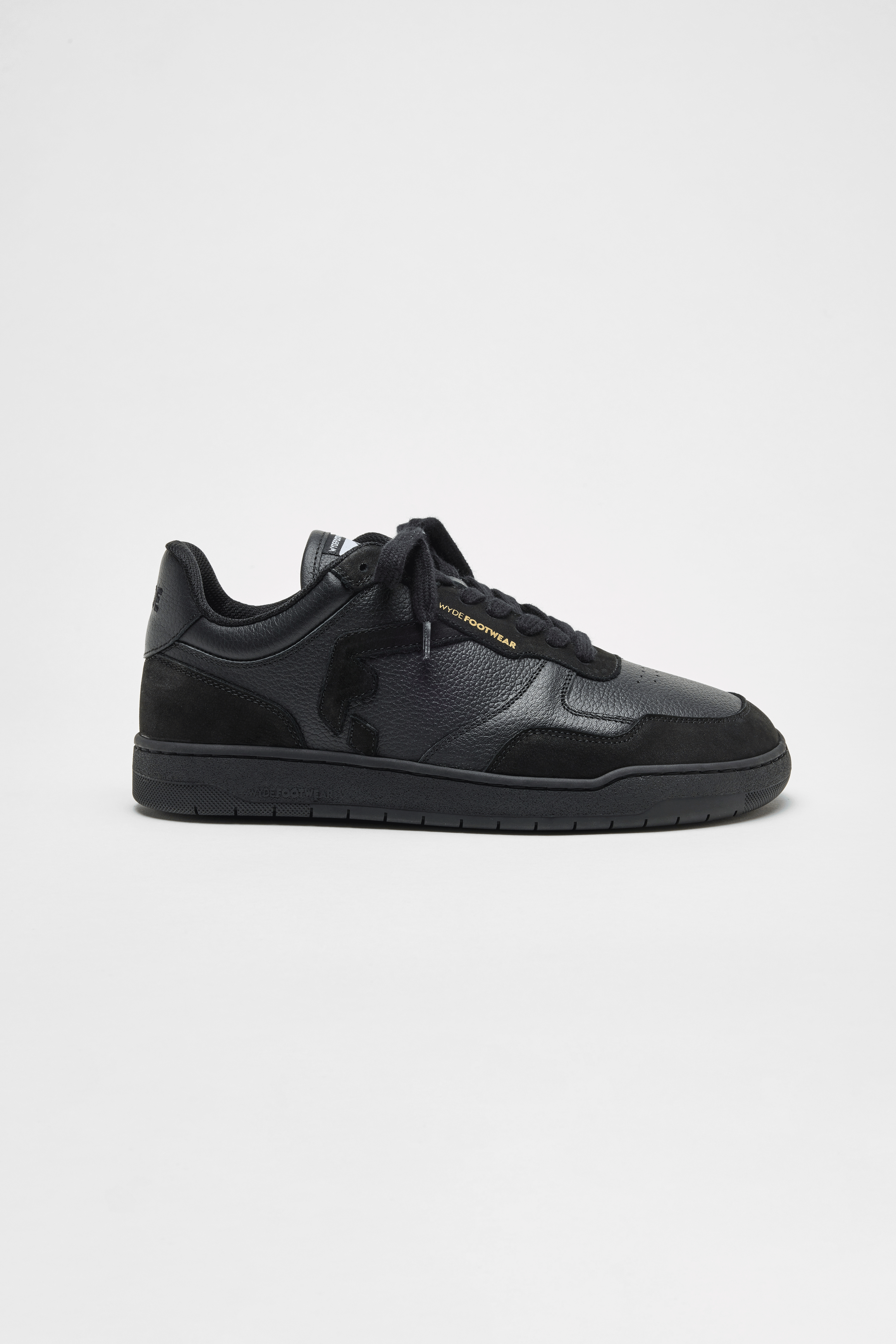 Nova Dual Black