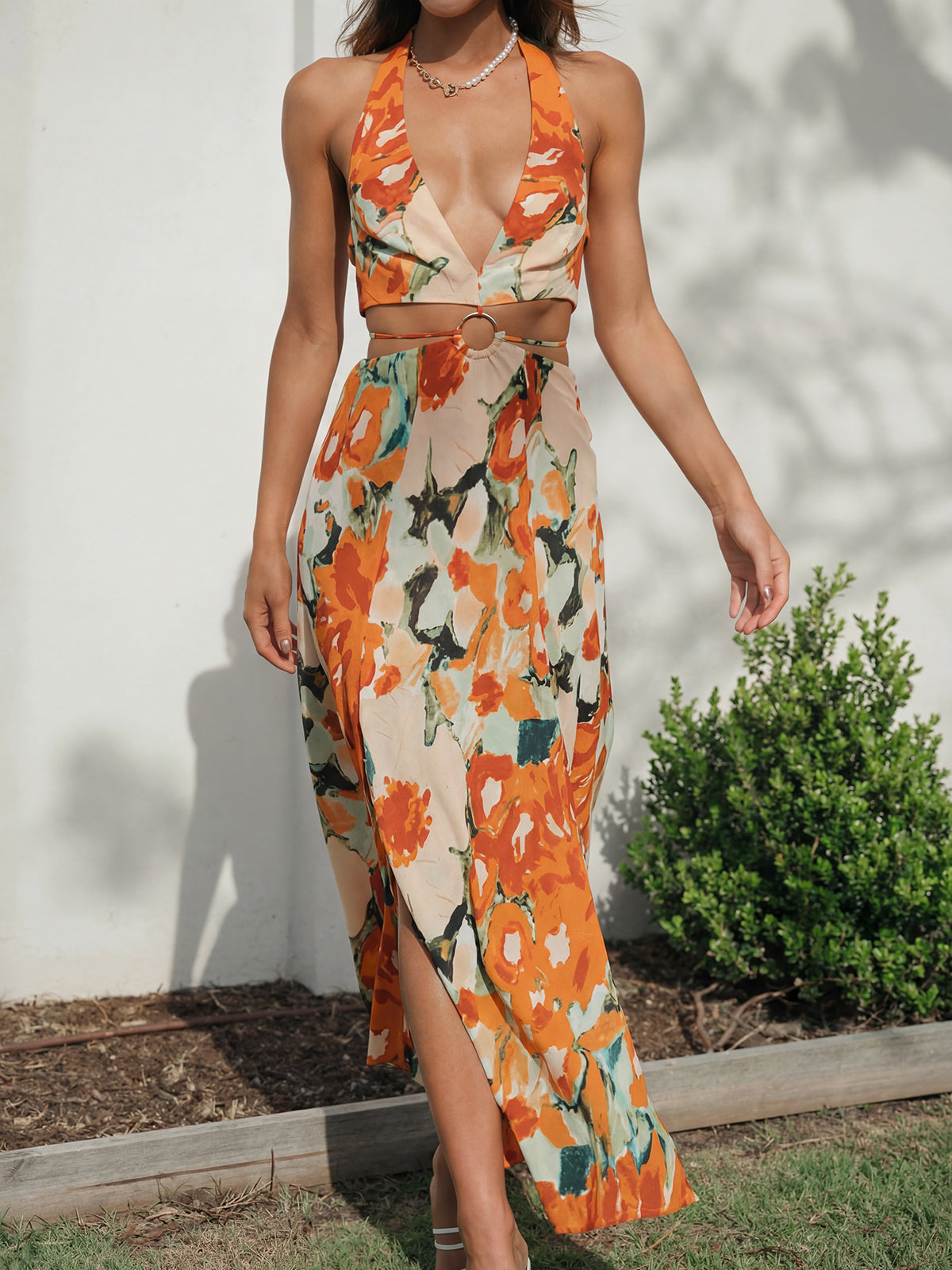 Vibrant Bloemrijke Diepe V Halter O Ring Tie Back Resort Cutout Midi Jurk